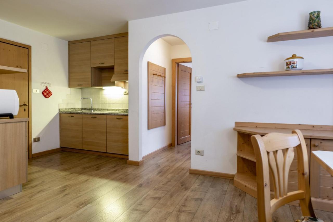 Appartamento Stella Alpina Campitello di Fassa Esterno foto