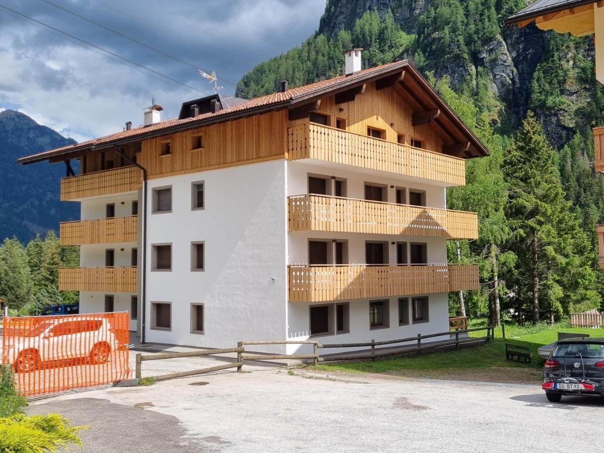 Appartamento Stella Alpina Campitello di Fassa Esterno foto
